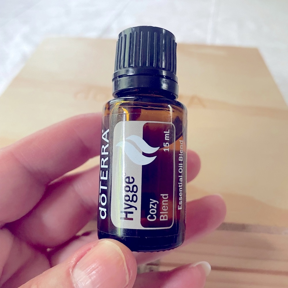 Doterra Hygge Cozy Blend Essential Oil - Black and Brown